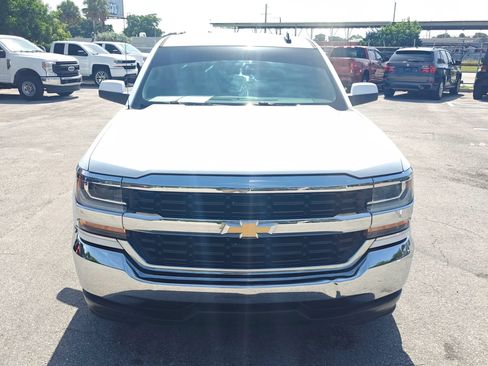 Used 2019 Chevrolet Silverado 1500 LT RWD image 2