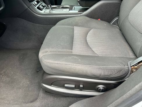 Used 2016 Chevrolet Traverse LT w/ Style and Technology Package image 22