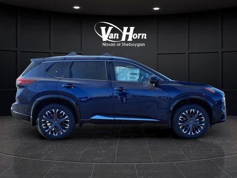 New 2026 Nissan Rogue Platinum w/ Platinum Premium Package image 2