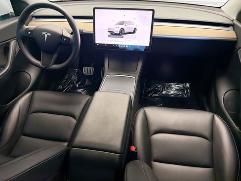 Used 2022 Tesla Model Y Performance AWD/4WD image 12