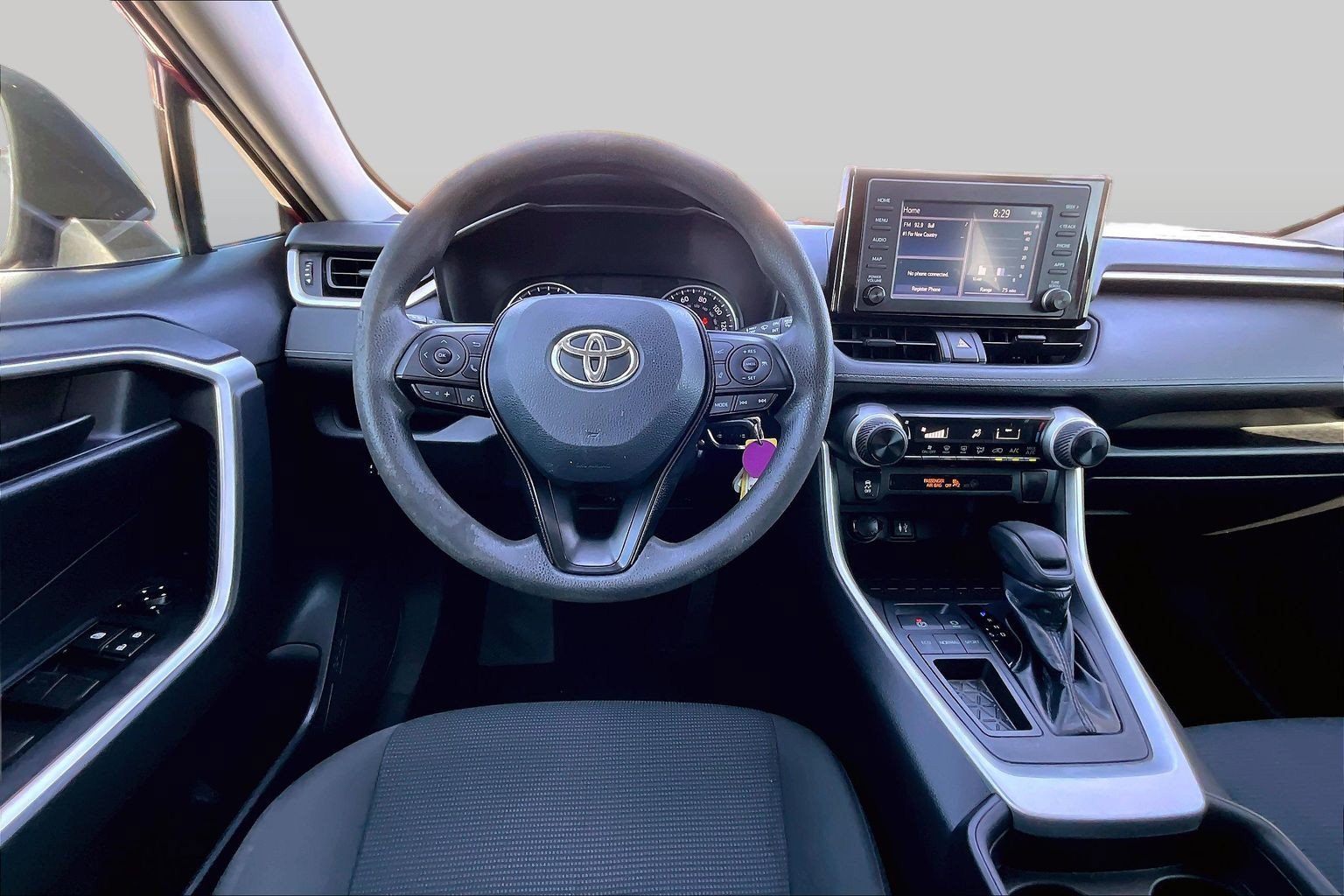 Used 2019 Toyota RAV4 LE w/ Carpet Mat Package FWD image 5