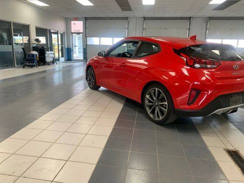 Used 2021 Hyundai Veloster 2.0 Premium FWD image 3