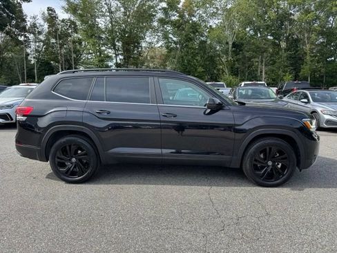 Certified 2023 Volkswagen Atlas SE w/ Panoramic Sunroof Package AWD/4WD image 4