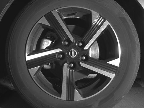 Used 2025 Nissan Sentra SV FWD image 12