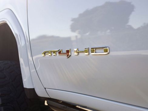 Used 2024 GMC Sierra 2500 AT4 w/ AT4 Premium Plus Package image 75