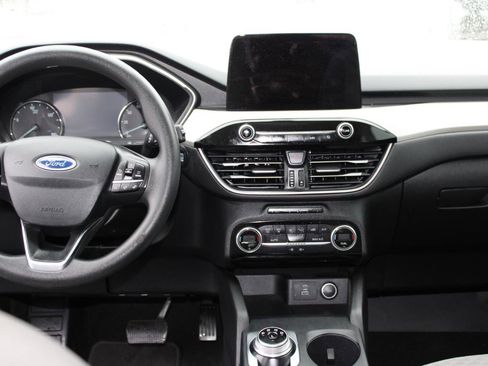 Used 2021 Ford Escape SE image 7