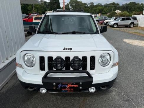 Used 2016 Jeep Patriot 75th Anniversary w/ Power Value Group AWD/4WD image 15