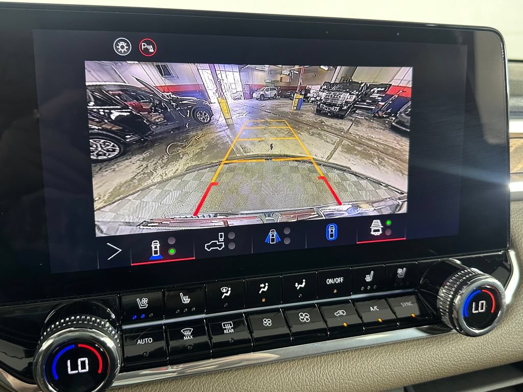 Used 2026 GMC Canyon Denali AWD/4WD image 17