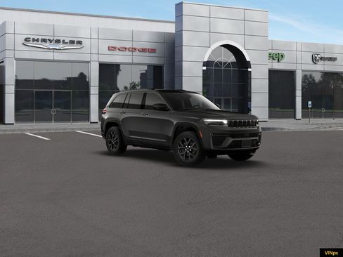 New 2026 Jeep Grand Cherokee Altitude AWD/4WD image 11