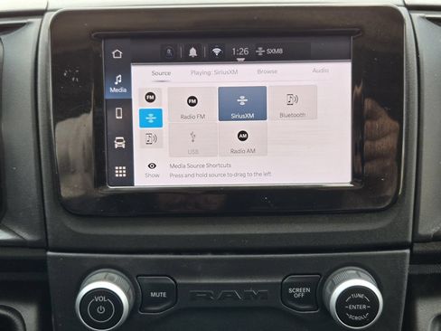 Used 2025 RAM ProMaster 2500 w/ Convenience Group FWD image 17