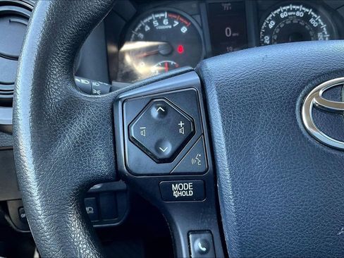 Used 2019 Toyota Tacoma SR w/ SR Convenience Package AWD/4WD image 18