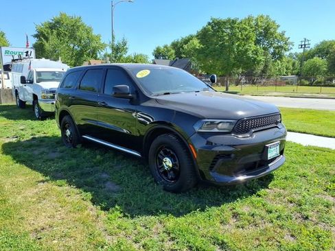 Used 2023 Dodge Durango AWD image 4