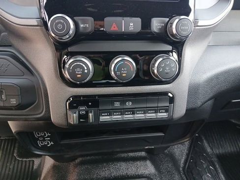 New 2026 RAM 3500 Tradesman w/ Chrome Appearance Group A AWD/4WD image 35