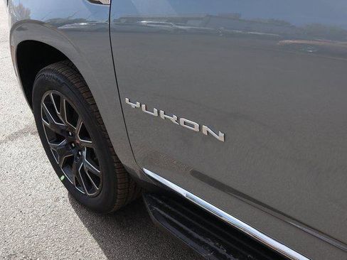New 2026 GMC Yukon XL Elevation image 14