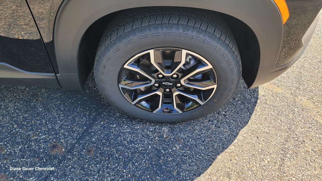 New 2026 Chevrolet TrailBlazer ACTIV w/ Convenience Package FWD image 15