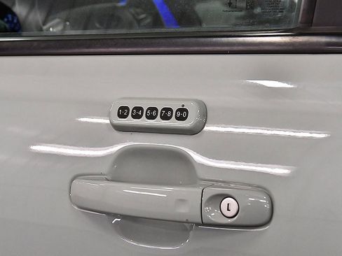 Used 2023 Ford Ranger Lariat w/ FX4 Off-Road Package image 15