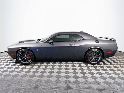 Used 2022 Dodge Challenger R/T Scat Pack image 9