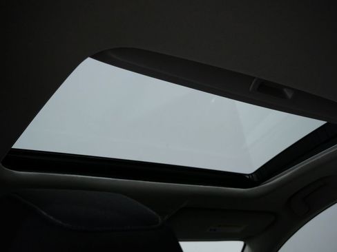 Used 2024 Honda Accord EX image 4