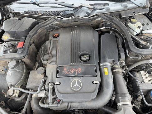Used 2013 Mercedes-Benz C 250 Sedan image 18