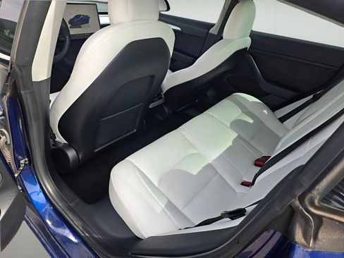 Used 2022 Tesla Model 3 Long Range image 27
