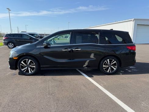 Used 2018 Honda Odyssey Elite image 9