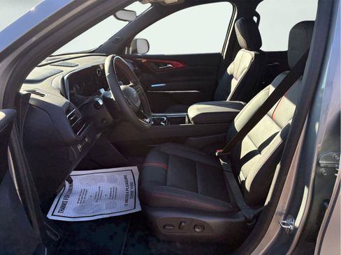 New 2026 Chevrolet Traverse RS AWD/4WD image 9