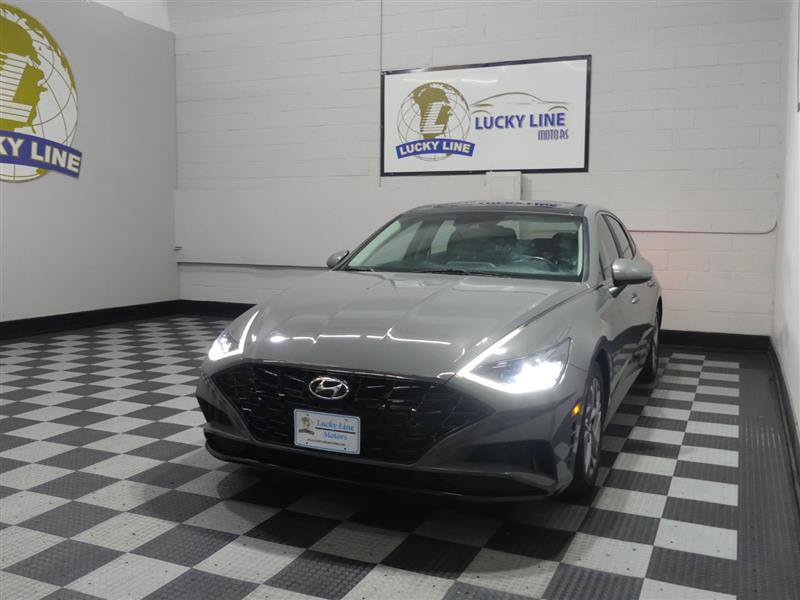 Used 2021 Hyundai Sonata SEL w/ Convenience Package FWD image 4