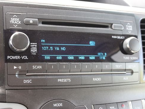 Used 2012 Toyota Sienna XLE AWD/4WD image 15