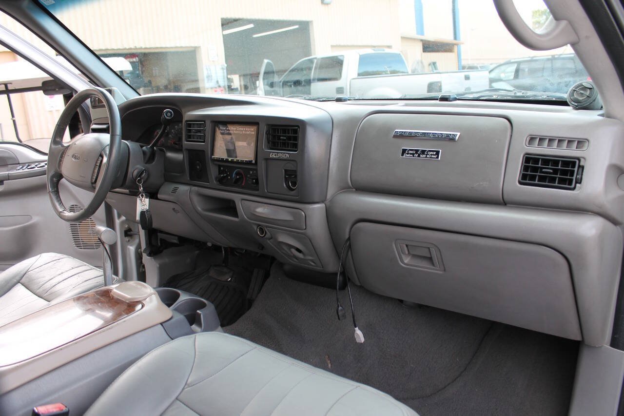 Used 2001 Ford Excursion XLT RWD image 38