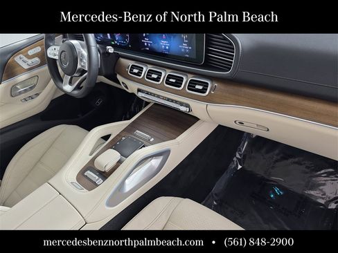 Certified 2022 Mercedes-Benz GLS 450 4MATIC image 37