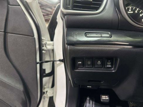 Used 2019 Nissan Maxima Platinum w/ Illumination Package FWD image 19