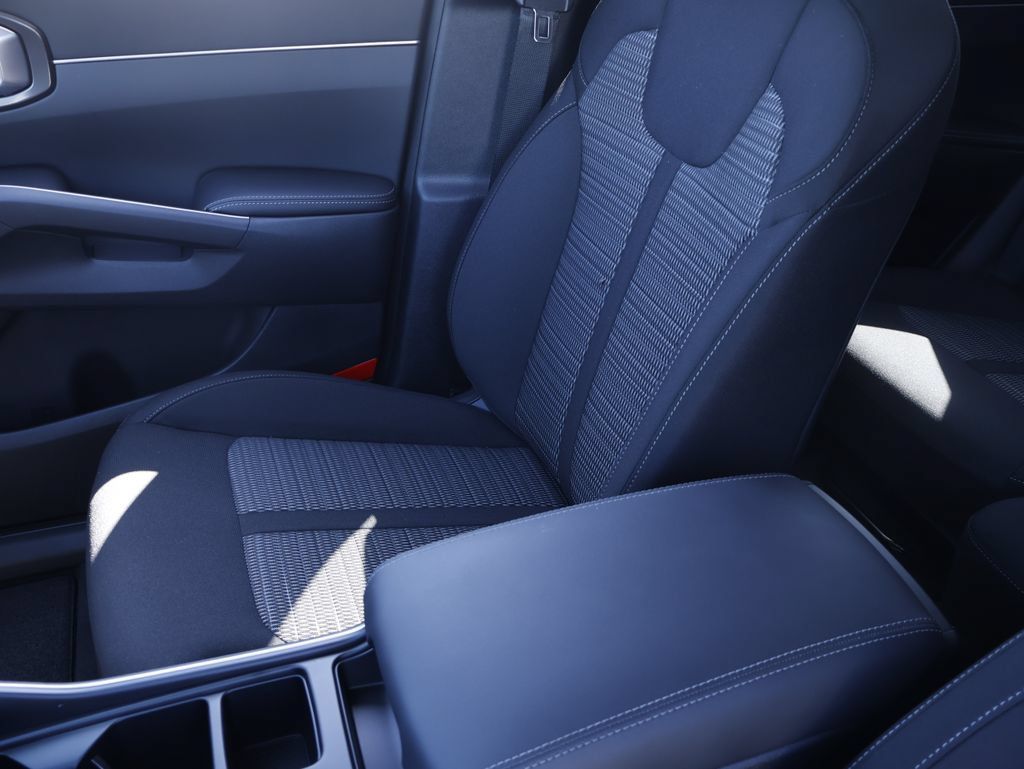 New 2026 Kia Sorento LX FWD image 30