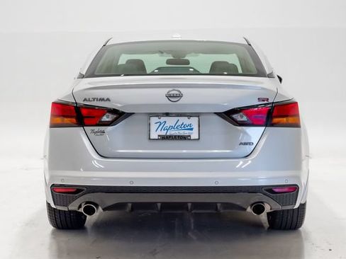 Used 2025 Nissan Altima 2.5 SR AWD/4WD image 31