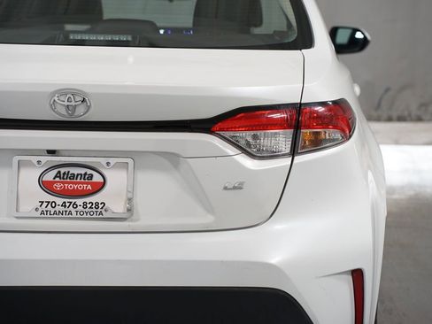 Certified 2025 Toyota Corolla LE image 10