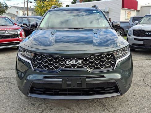 Used 2023 Kia Sorento S w/ Panoramic Sunroof Package image 2