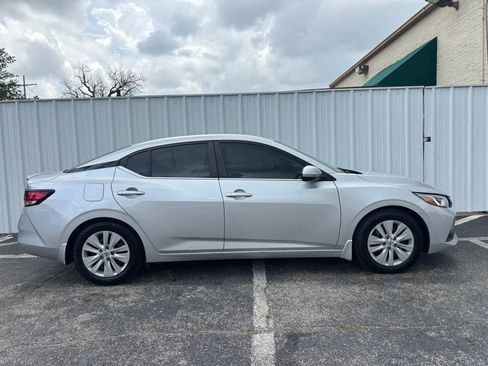 Used 2022 Nissan Sentra S w/ Electronics Package FWD image 7