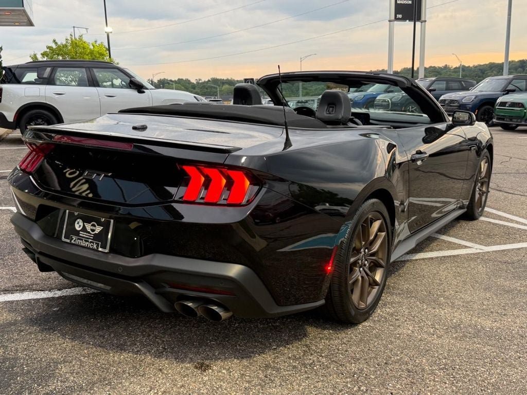 Used 2025 Ford Mustang GT Premium RWD image 3