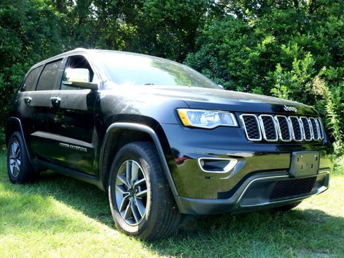 Used 2021 Jeep Grand Cherokee Limited image 24