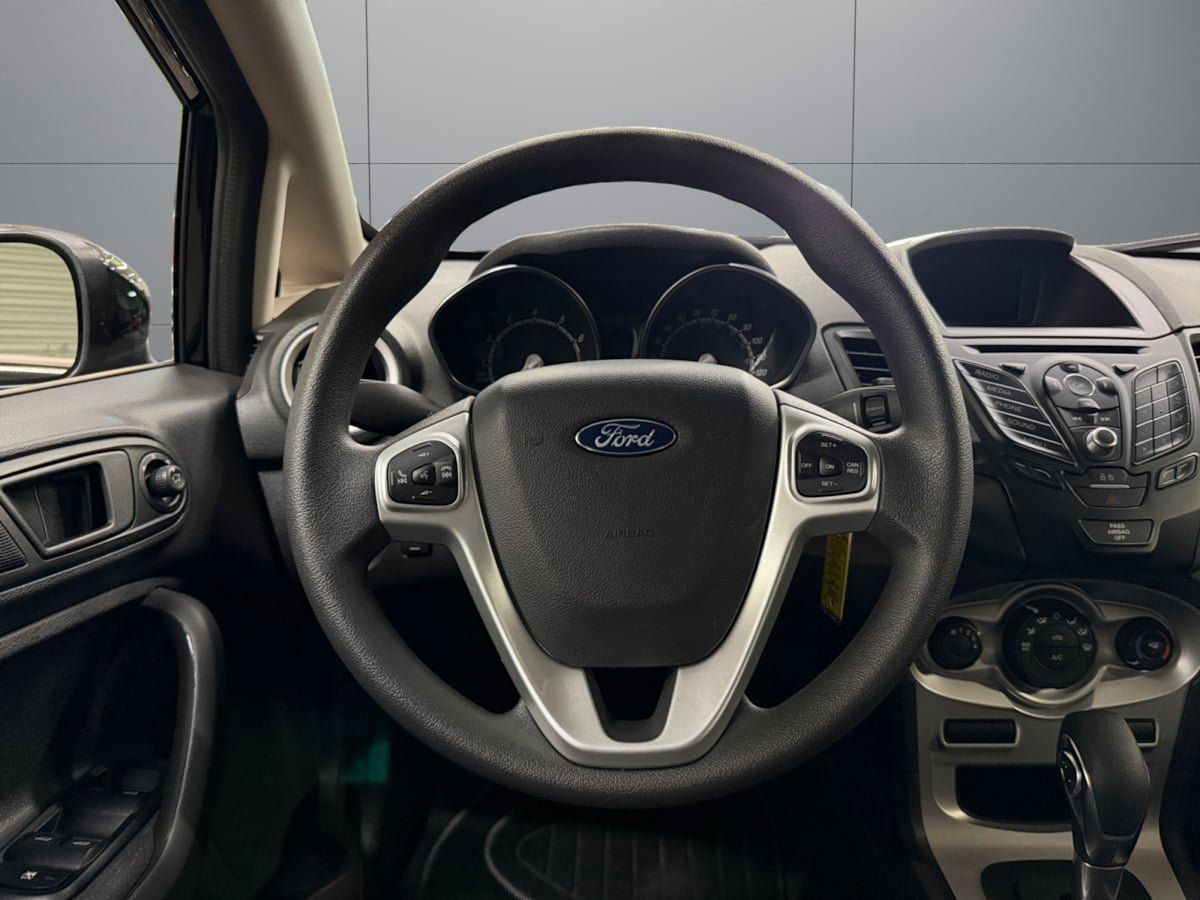 Used 2019 Ford Fiesta SE FWD image 13