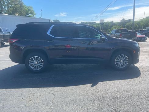 Used 2023 Chevrolet Traverse LT w/ Rear Camera Mirror Package AWD/4WD image 8