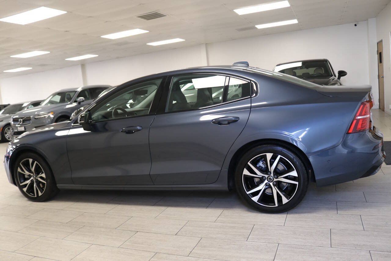 Used 2024 Volvo S60 B5 Plus FWD image 9