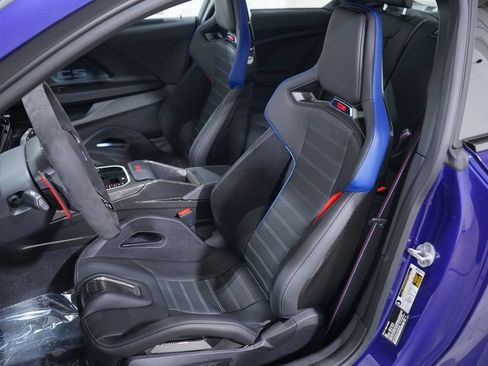 New 2026 BMW M2 CS RWD image 7