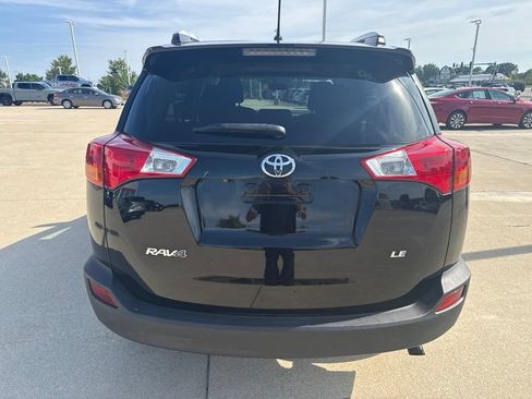 Used 2014 Toyota RAV4 LE FWD image 4
