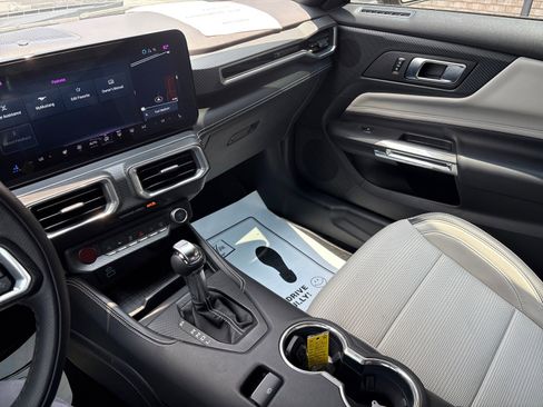 Used 2024 Ford Mustang Premium image 17