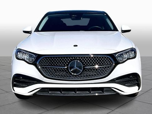 Used 2025 Mercedes-Benz E 350 Sedan image 3