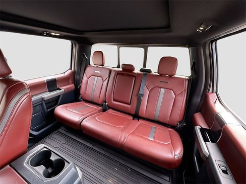 Used 2022 Ford F350 Platinum image 13