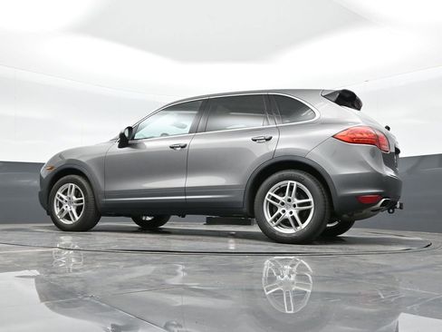 Used 2014 Porsche Cayenne image 35