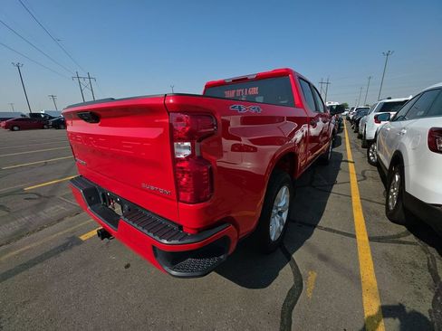 Used 2023 Chevrolet Silverado 1500 Custom AWD/4WD image 2