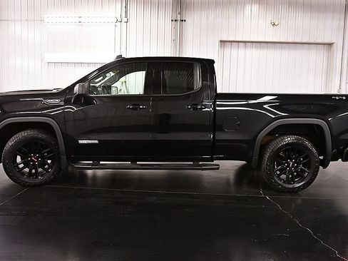 Used 2022 GMC Sierra 1500 Elevation AWD/4WD image 4