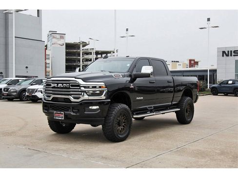 Used 2025 RAM 2500 Laramie image 2